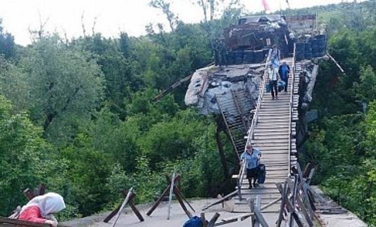 Мост в Станице Луганской