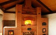 камин из огнеупорного кирпича