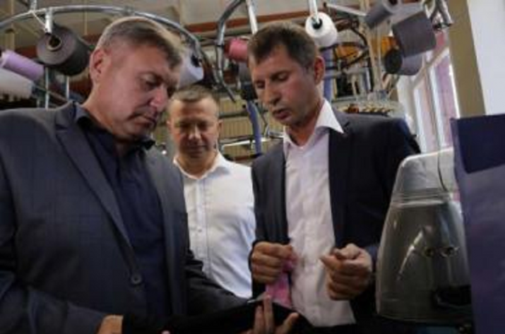 В Рубежном открыли чулочную мануфактуру