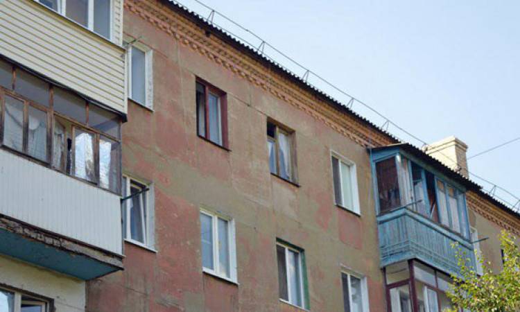 В Краматорске ребенок выпал из окна