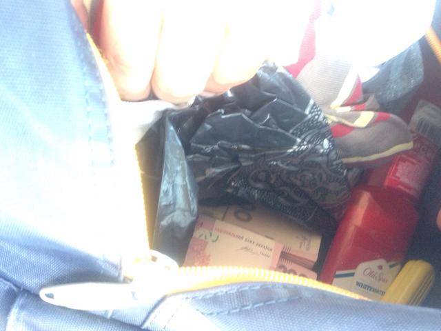 На Донбассе попался боевик с наличными