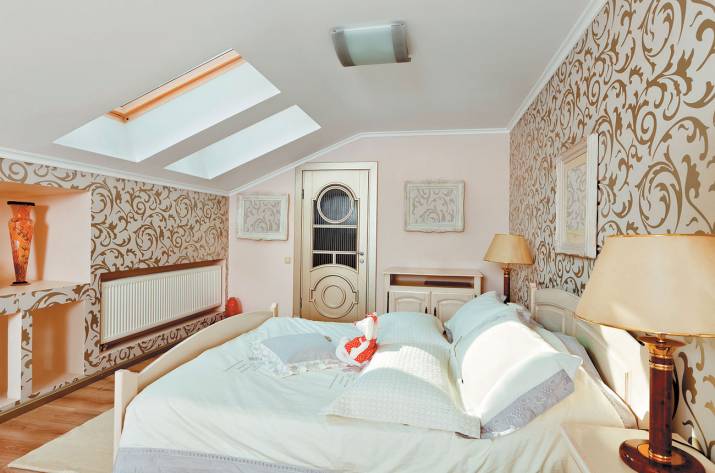 мансардная комната