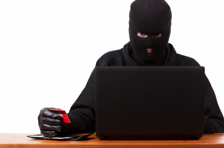 Жителя Рубежного мошенники обманули на 10 тысяч гривен