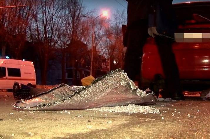 В результате взрыва в центре Донецка погибла девушка (видео)