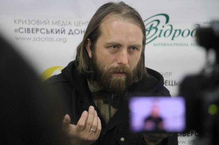 Эколог организации «Екологія-Право-Людина» Алексей Василюк на пресс-конференции в Северодонецке Луганской области рассказал о том, как боевые действия сказались на окружающей среде Донецкой и Луганско