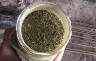 На Луганщине в гараже нашли 0,5 кг марихуаны 