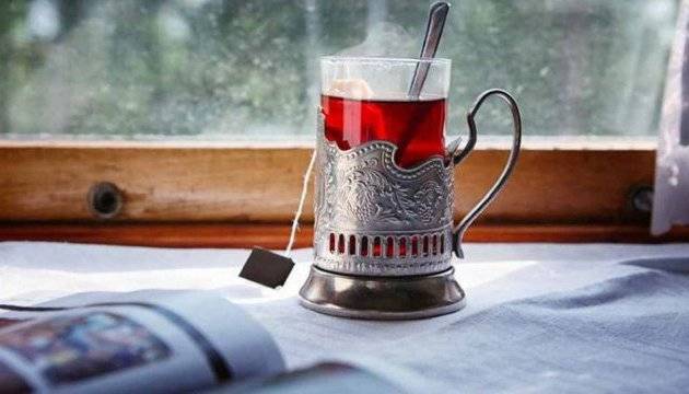 Как сообщает и.о. главы правления ПАТ «Укрзалізниця» Евген Кравцов, компания в ближайшее время планирует постепенно вводить горячее питание в поездах.