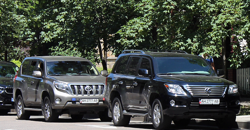 В оккупированный Донецк приехали важные гости