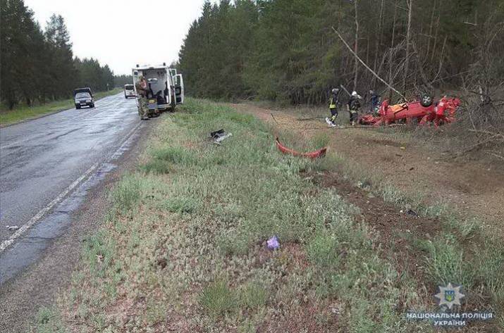 23 мая, около 8:00 на 39 км + 150 м автодороги Р-22 «КПП Красная Таловка - Луганск» в Станично-Луганском районе произошло ДТП. 