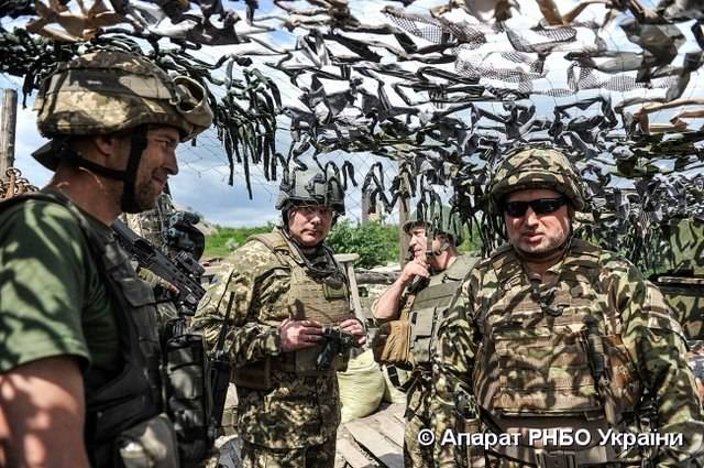 Турчинов прибыл на Донбасс 