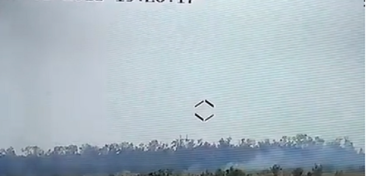 На Донбассе уничтожена БМП путинских террористов: опубликовано видео