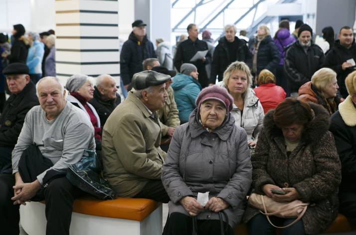 Переселенцам продолжают блокировать пенсии 