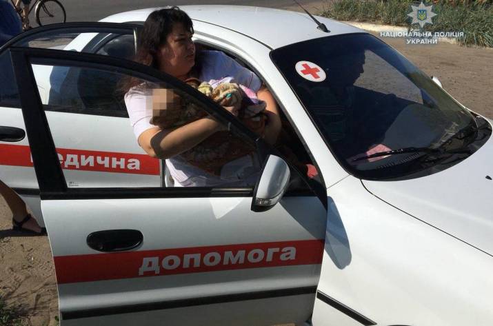 На Луганщине полиция забрала ребёнка у нетрезвой матери