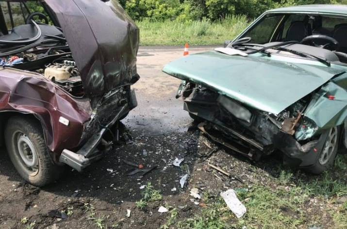 В Донецкой области на трассе Новогродовка — Красный Яр столкнулись два транспортных средства. Об этом сообщает Покровский отдел полиции региона. 
