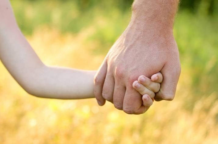 В Макеевке мужчина пытался похитить 10-летнюю девочку 