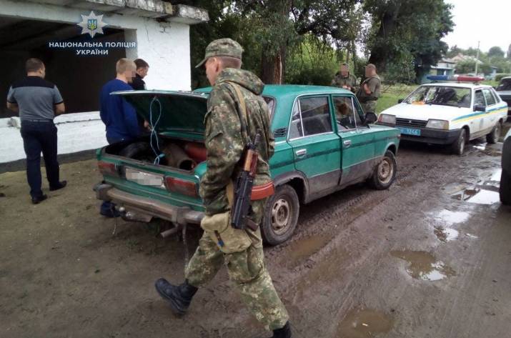 Из здания Дома культуры с. Тимоново были украдены металлические конструкции, которые были обнаружены при осмотре транспортного средства местных жителей.