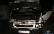 В Рубежном сожгли автомобиль 