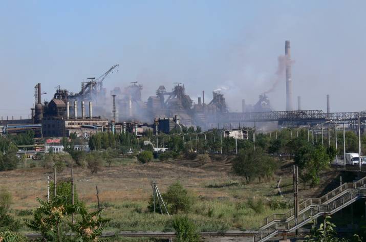 Вчера, 31 июля, двое рабочих упали с высоты на комбинате 