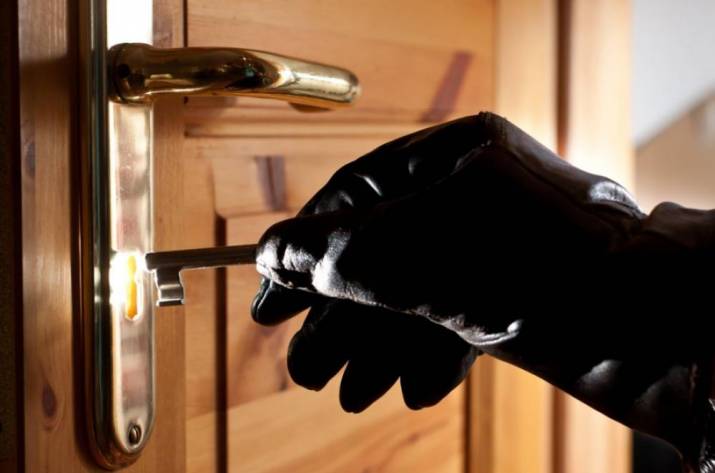 В Луганске обокрали квартиру