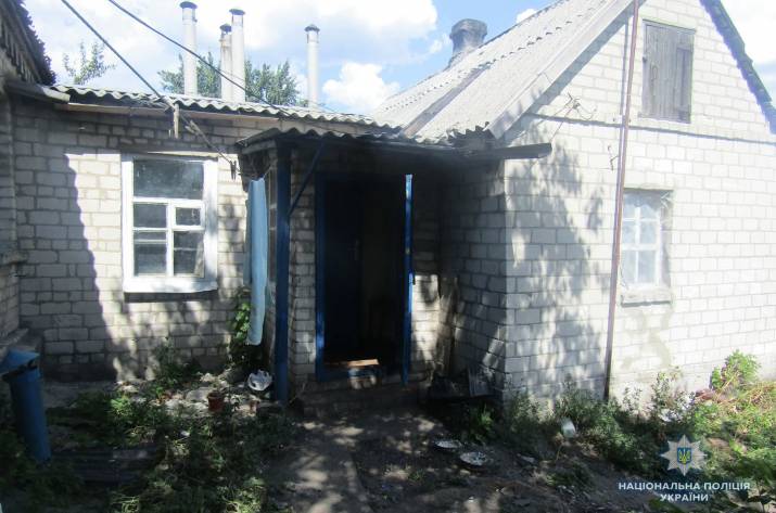 Сотрудники Лисичанского отдела полиции разоблачили местную жительницу, которая подозревается в совершении кражи.