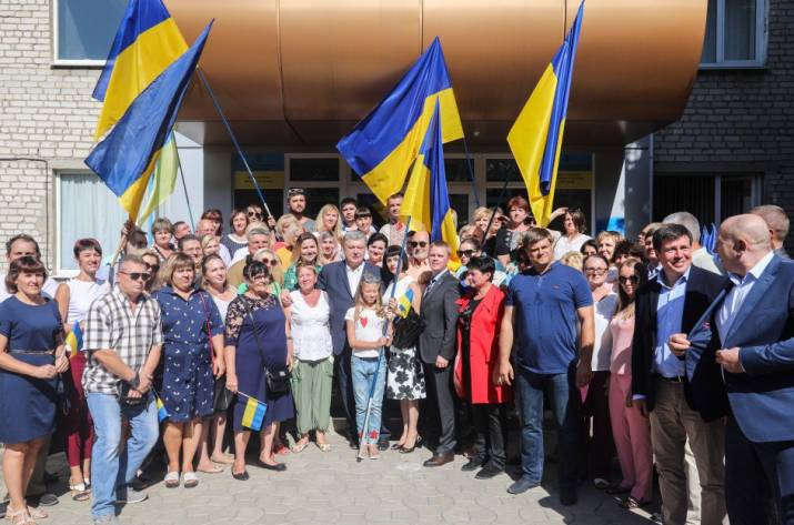 Порошенко приехал в Авдеевку