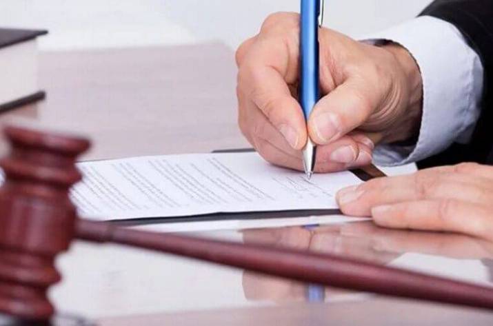 Сотни судебных исков пенсионеров-переселенцев о восстановлении пенсий «заморожены»