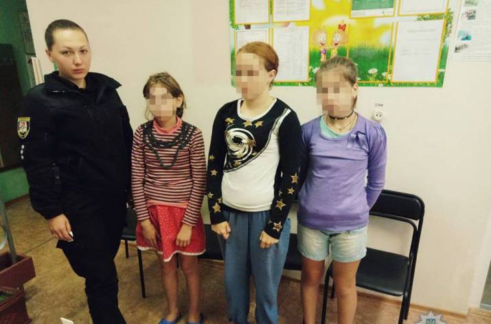 На Луганщине трое несовершеннолетних девочек сбежали из лечебного учреждения.