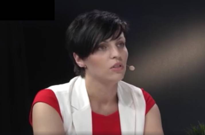 Юрист: Действия Кабмина по выплатам пенсий переселенцам идут в разрез с решением суда