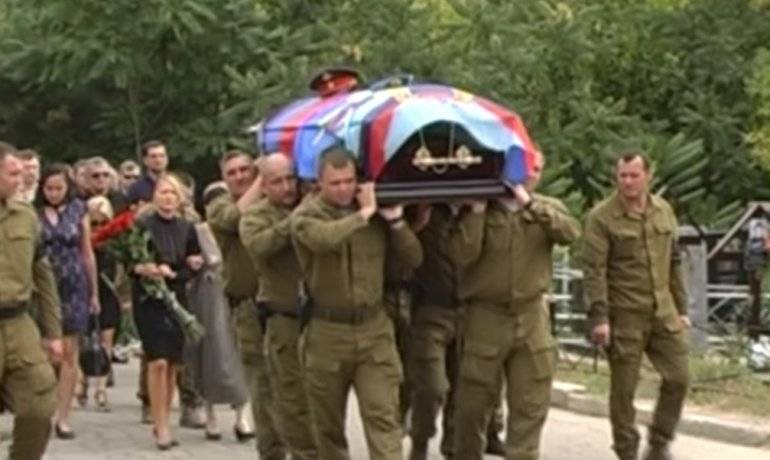 В Донецке похоронили охранника Захарченко 