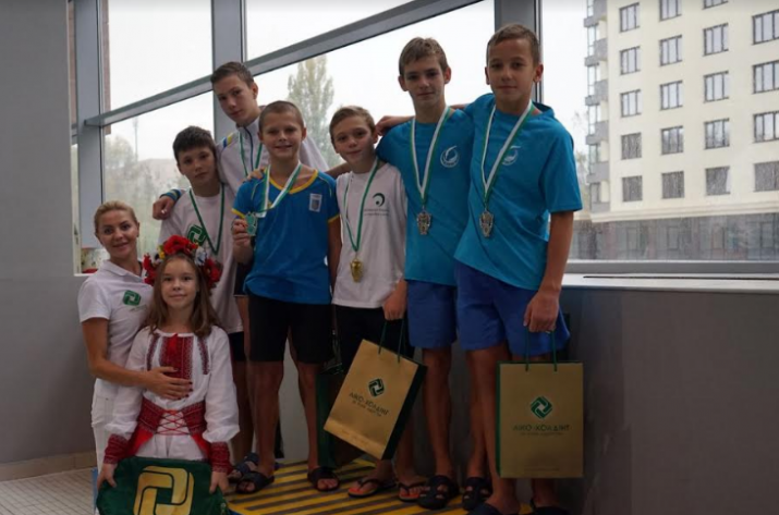 На днях в столице во второй раз состоялся Международный турнир по прыжкам в воду среди возрастных групп «В», «С» и «D» «Кубок ЛИКО».