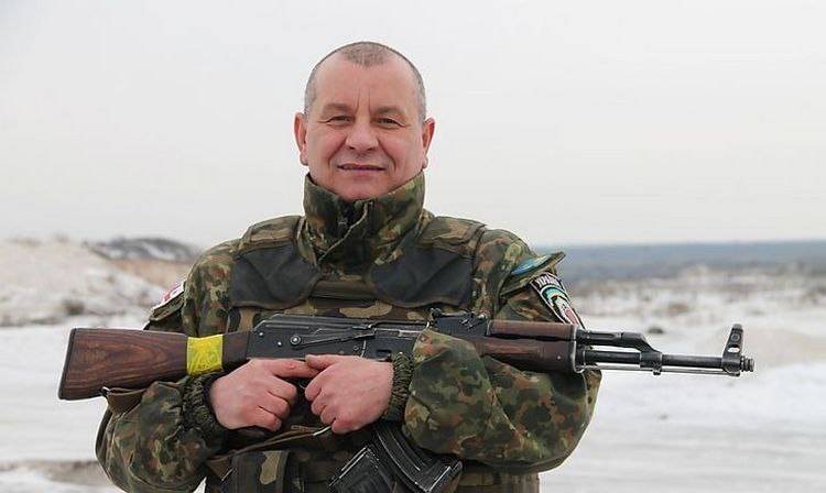 Марьинский отдел Волновахской местной прокуратуры направил в суд обвинение в незаконном назначении себе премии против бывшего главы военно-гражданской администрации Красногоровки Олега Ливанчука. Об э