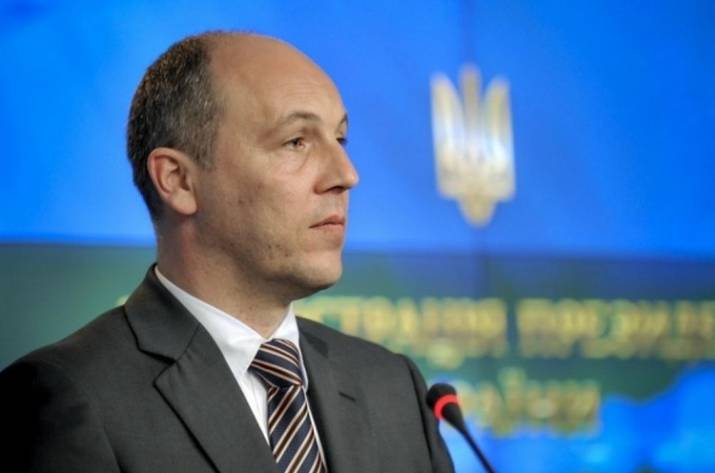 Рада рассмотрит вопрос о военном положении после 16:00