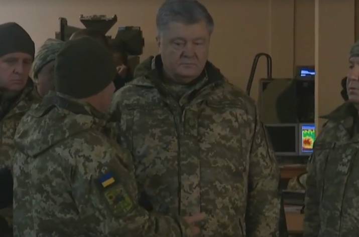 Президент Украины Петр Порошенко обещает повысить зарплаты украинским военным, в случае наземного вторжения российских войск на Украинскую территорию.