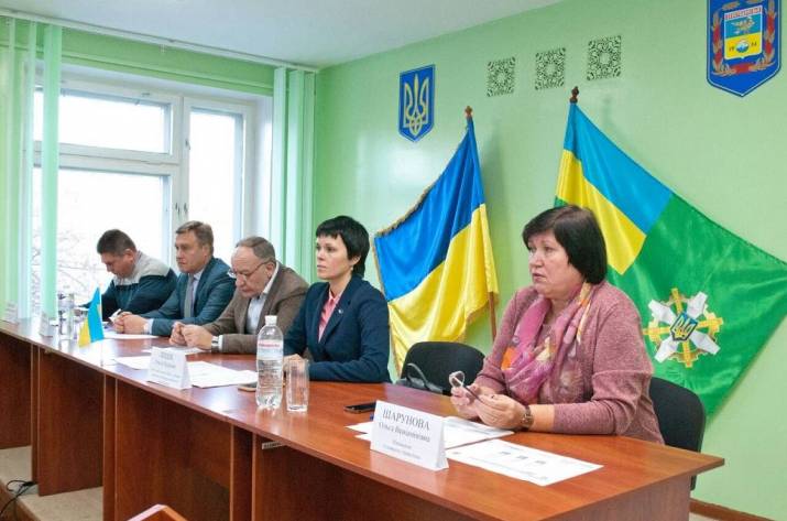 Заместитель председателя Луганской облгосадминистрации Ольга Лишик провела заседание межведомственной рабочей группы по вопросам реализации мероприятий по легализации наемного труда, а также погашению