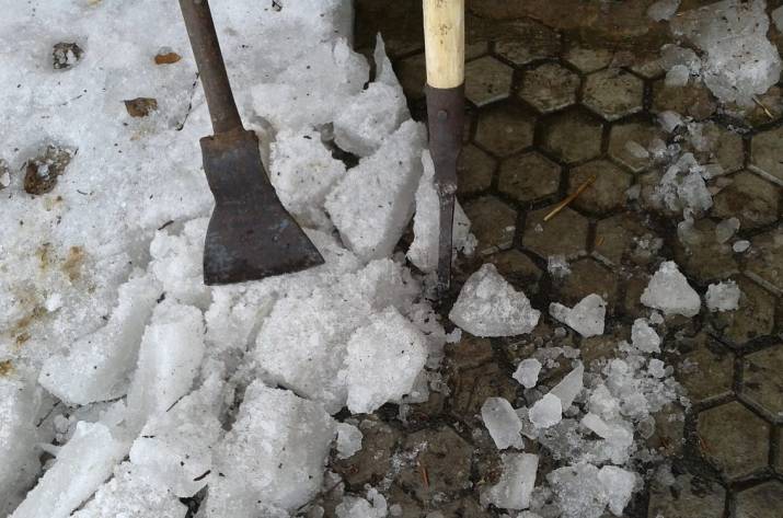 В Донецке нарушителей комендантского часа отправляют на общественные работы