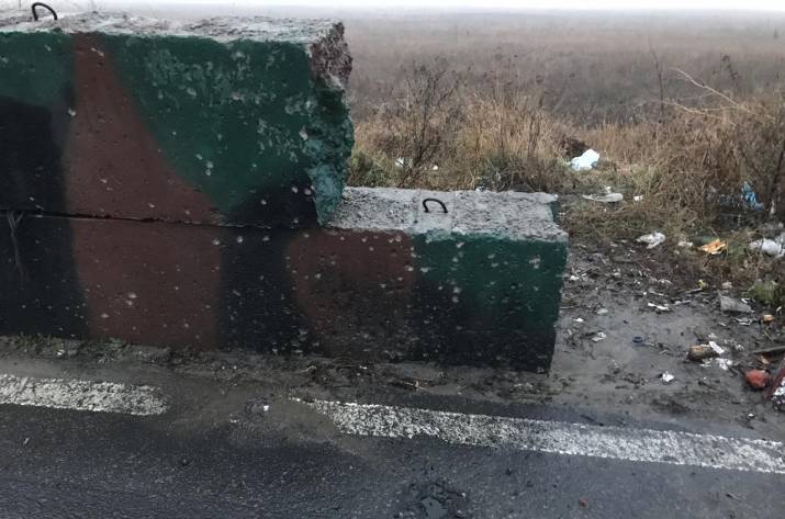 Вчера, 10 декабря, в 21.35 незаконные вооруженные формирования обстреляли дорожный коридор перед КПВВ 