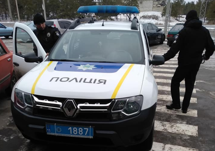 В сети обсуждают полицейских, нарушивших ПДД в Северодонецке (фото)