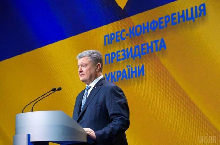 Президент Украины Пётр Порошенко вчера, 16 декабря, провёл пресс-конференцию по случаю избрания главы украинской автокефальной церкви на Объединительном соборе. Об этом сообщает агентство