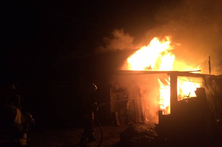 Сегодня, 20 декабря, в 00:09 в Службу спасения сообщили о пожаре в Северодонецке.