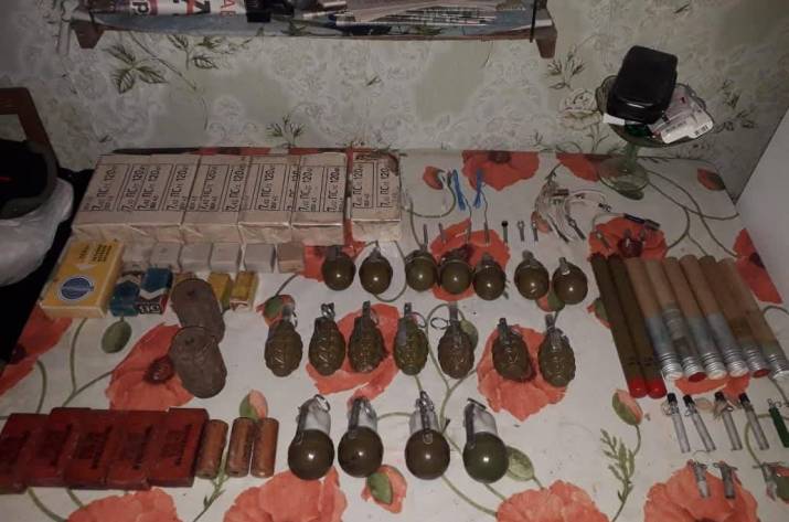 Житель Рубежного хранил дома взрывчатку и боеприпасы 