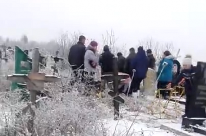 В Иловайске боевик