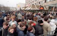 Советская очередь в бездуховный Макдональдс