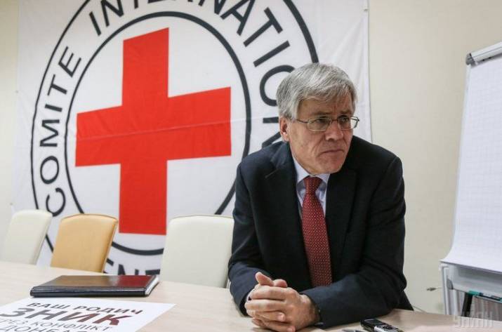 26 декабря в 9:44 в Службу спасения «101» поступило сообщение о пожаре по адресу: Сватовский район, с. Нижняя Дуванка, ул. Ленина.  Прибыв на место происшествия, спасатели 45-й Государственной пожарно