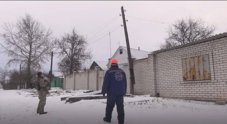 В прифронтовом хуторе Вольное, входящий в состав Золотого-4, восстановлено электроснабжение. Об этом сообщает Штаб Операции Объединённых сил на официальной странице в Фейсбуке.