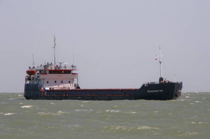В Черном море у берегов Турции произошло крушение грузового судна 