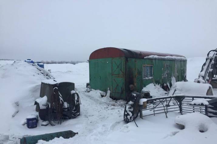 Вчера, 11 января, спецподразделение налоговой милиции ГФС Украины совместно с Лисичанским ОП ГУ ЧП в Луганской области вблизи города Лисичанск установили факт незаконной добычи каменного угля с исполь