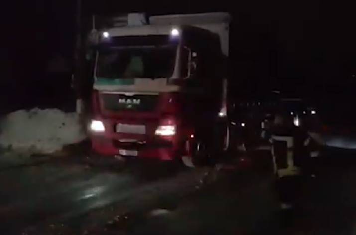 Сложная ситуация сложилась на автодорогах Новопсковского района, Северодонецка и Лисичанска. 