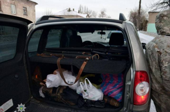 В Лисичанске четверо нетрезвых охотников избили мужчину