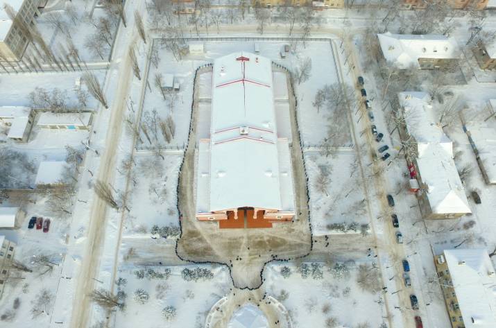 Сегодня, 22 января, по всей Луганщине проходят мероприятия, посвященные Дню Соборности Украины.