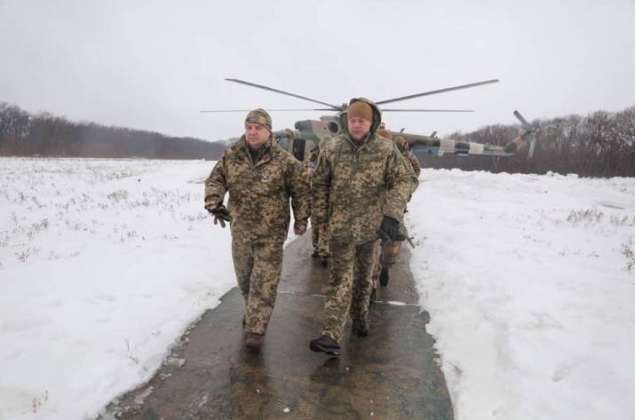 Вчера, 27 января, министр обороны Украины Степан Полторак посетил район проведения операции Объединенных сил на Донбассе.